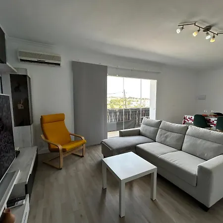 Casa La Paz En Malaga, Junto Al Parque Tecnologico
